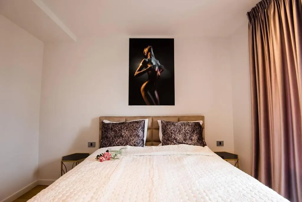 Apartment Aviatiei Tower, Luxury Apartment, Brand New, Underground Parking Bucharest